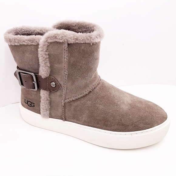 {UGG}AIKA Suede Booties - Picture 2 of 16
